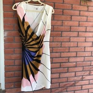 Diane Von Furstenberg 100% silk dress
